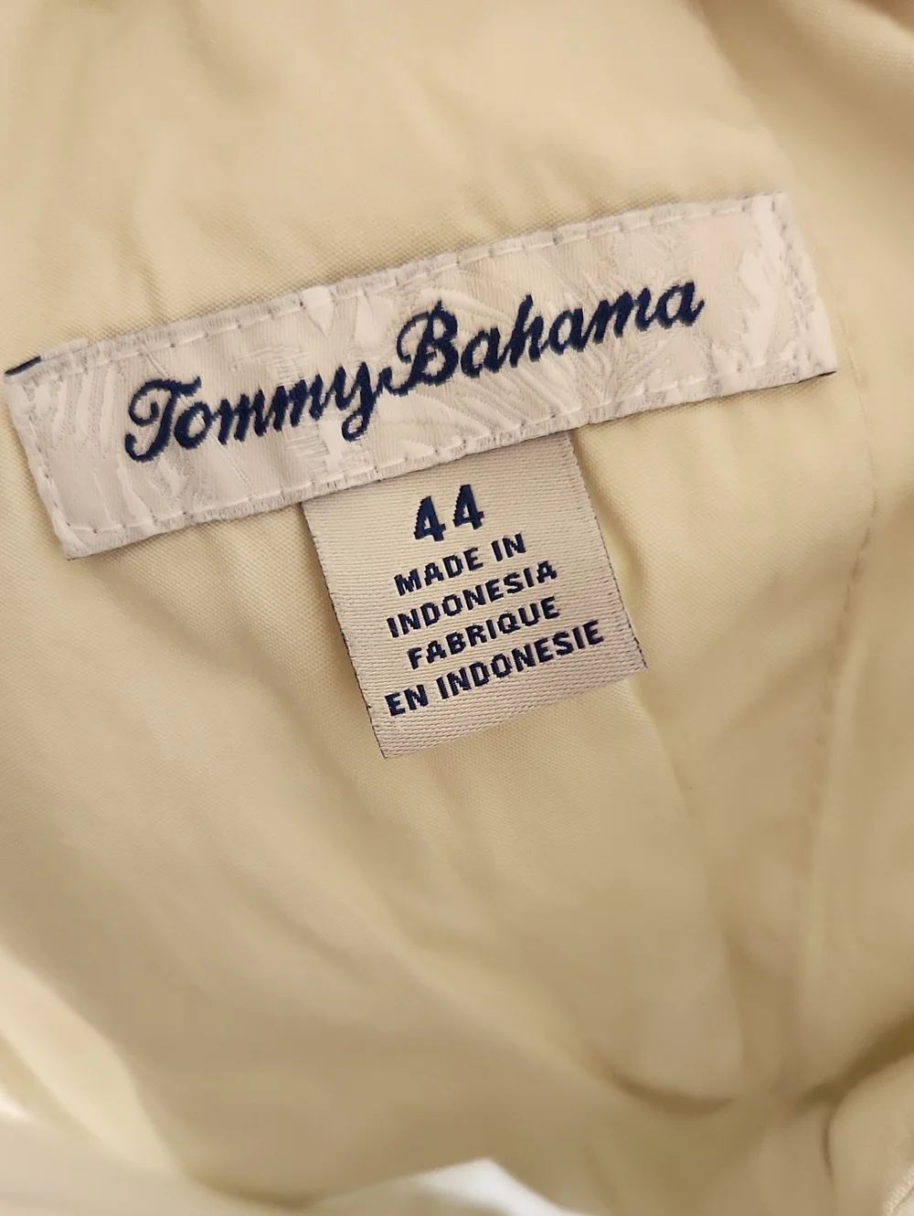 Tommy Bahama White Shorts Sz 44